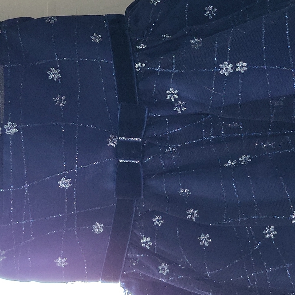 Dress - Picture 2 of 6
